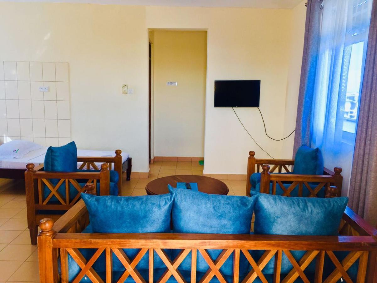 Merry Villa Hotel & Apartments 蒙巴萨 外观 照片