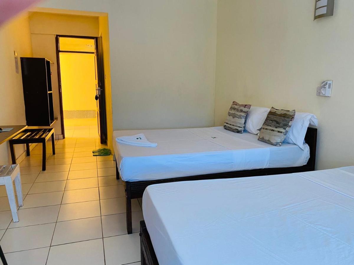 Merry Villa Hotel & Apartments 蒙巴萨 外观 照片